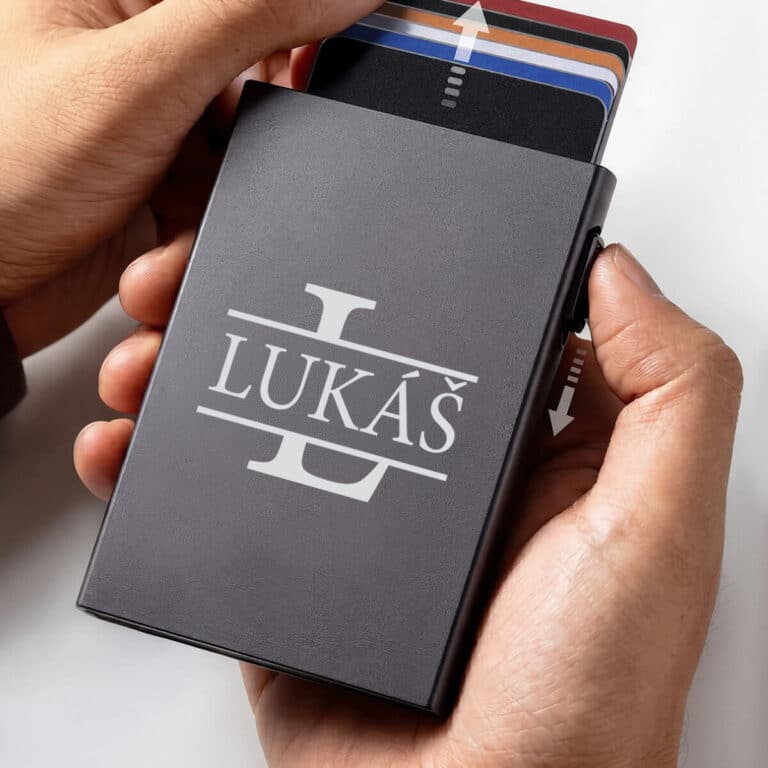 Personalizované hliníkové puzdro na karty